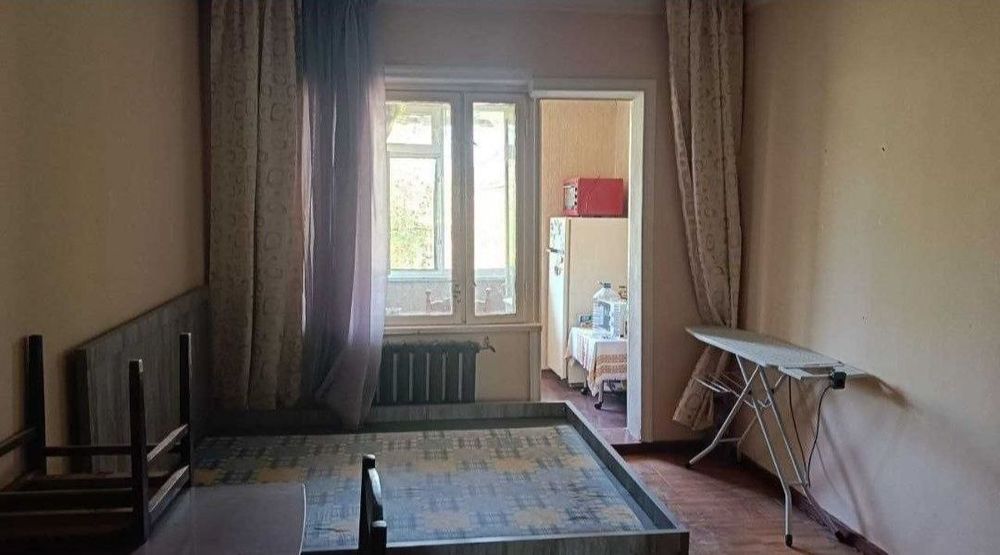 2/4/4 юнусобод 12 дом 60кв м Туркестан метро