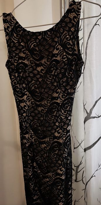 De vânzare rochie dama