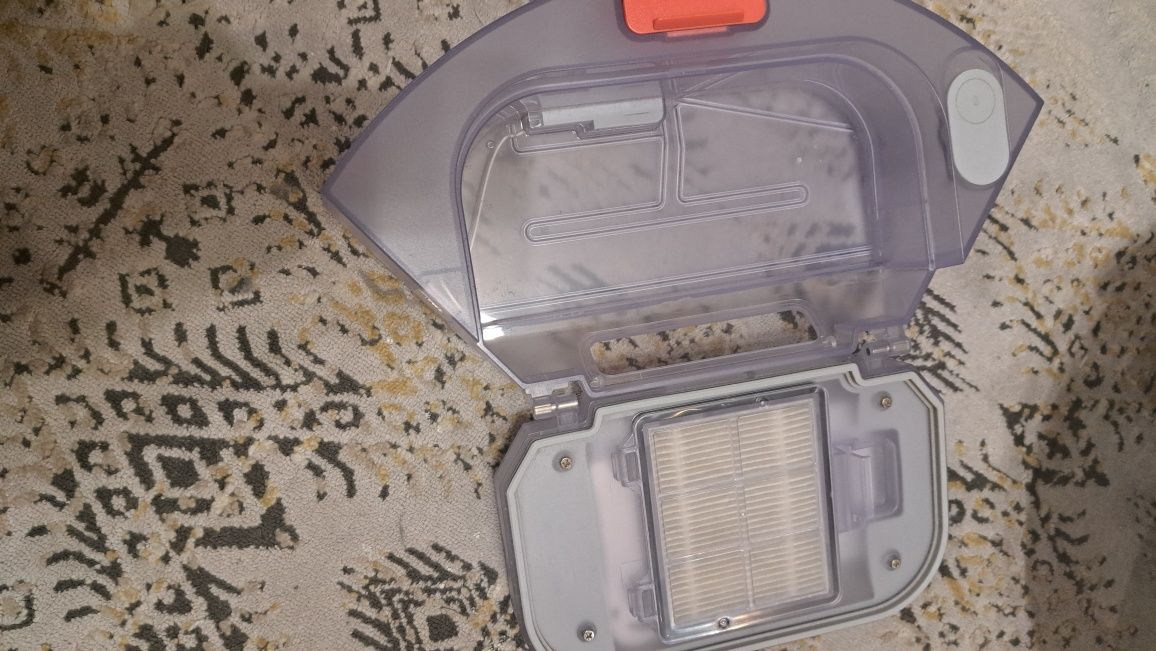 Продам робот-пылесос Xiaomi Robot Vacuum E10