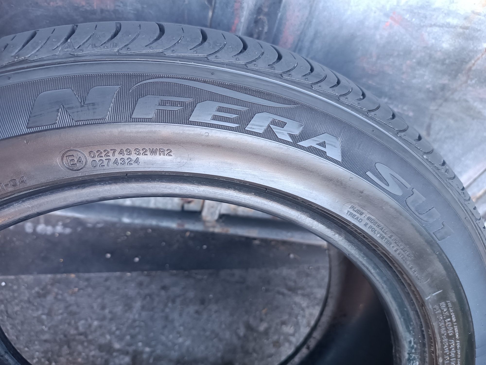 225/50/17 Nexen .