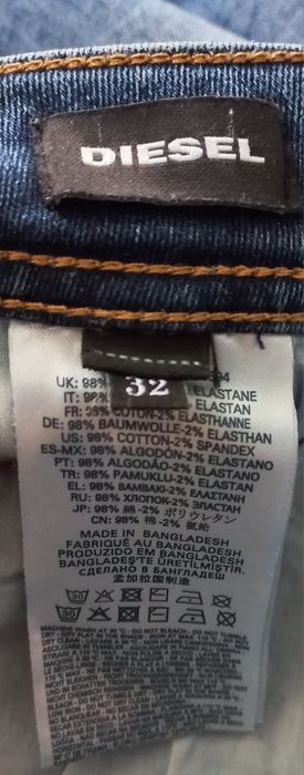 Pantaloni scurti DIESEL 100% originali blugi/ jeans