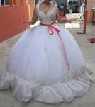 Vand rochie de la queen imperial