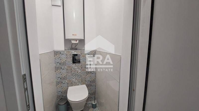 Дава се под наем Тристаен апартамент в Варна, Колхозен пазар - 70 кв.м за 500 € - Снимка #11