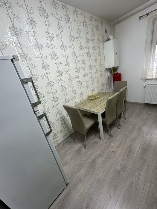 Inchiriez apartament cu 2 camere Zona Eso