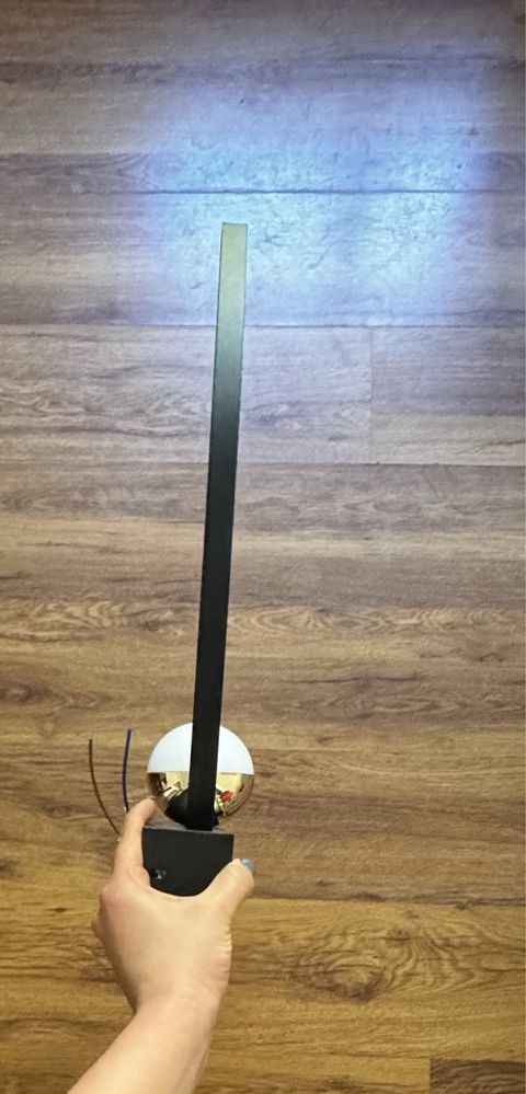 Елегантни LED лампи за стенен монтаж