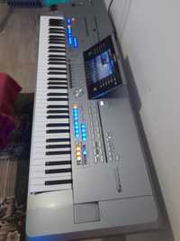 Vând yamaha tyros 5