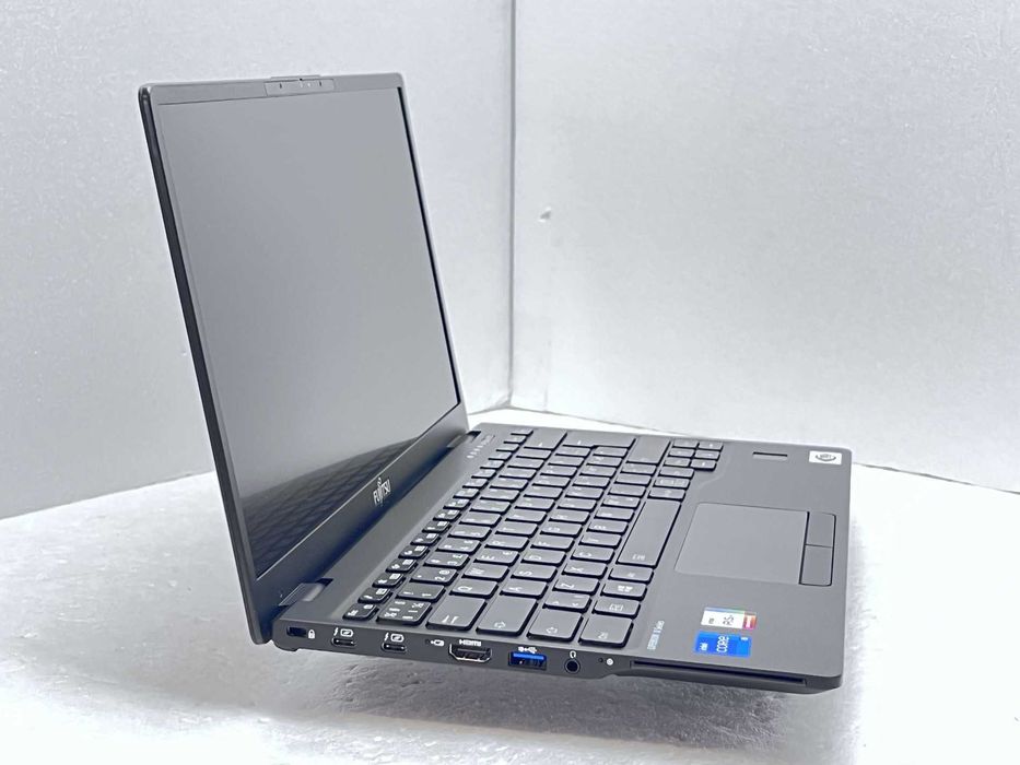 Fujitsu LIFEBOOK U9311 13.3" touch i5-1135G7 16GB 260GB/ с Гаранция