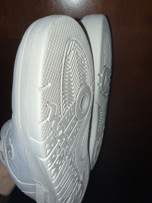 Champion adidasi noi 39 pret 80 ron