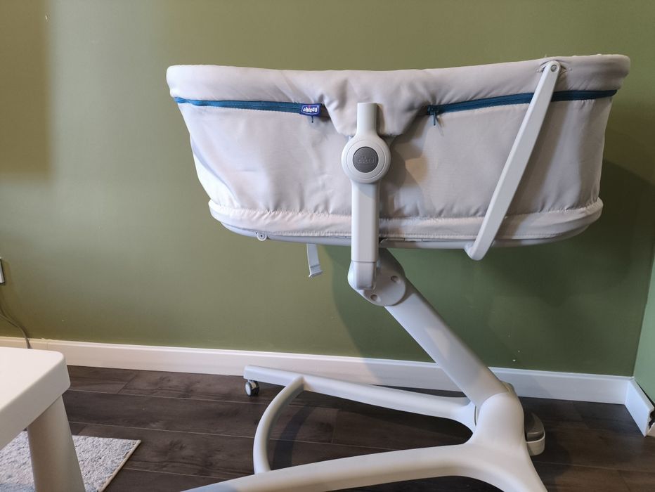 Продам люльку-стульчик Chicco, оригинал