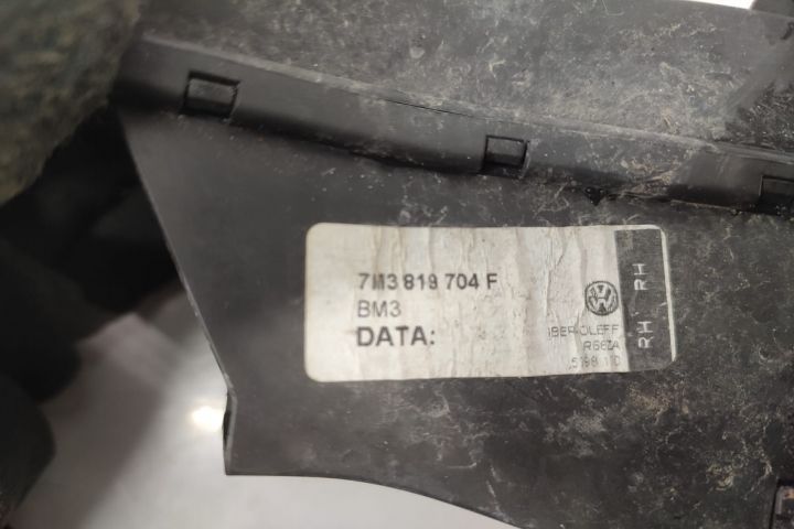 Grila aer bord dreapta 7m3819704f Volkswagen VW Sharan 1  [din 1995 pana  2000] seria