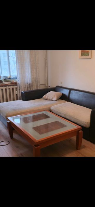 холна маса с повдигащ механизъм