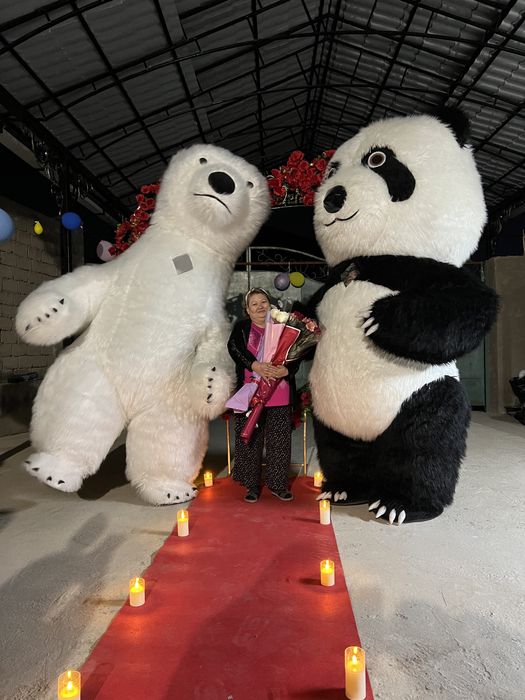 Поздравление от Белого Медведя,  Мишка 3-метровая!