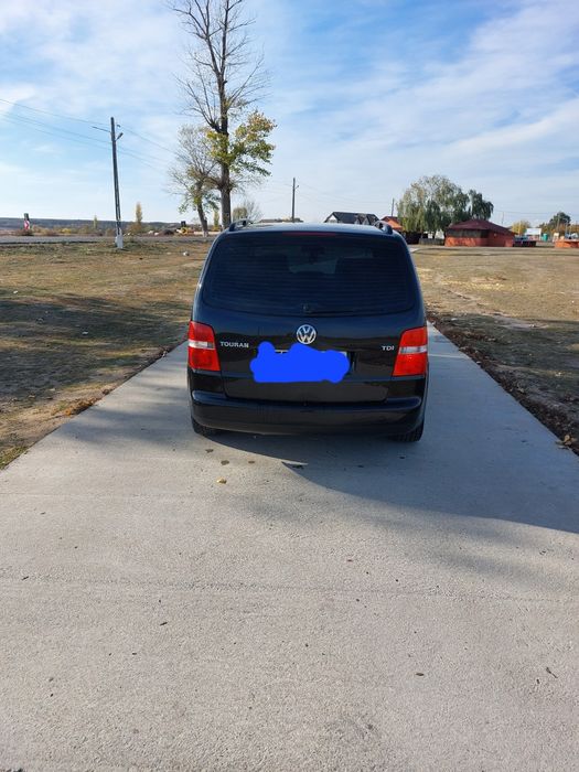 Vând wolkswagen touran