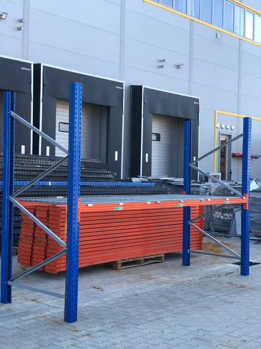 Rafturi metalice cu polite 838×2356