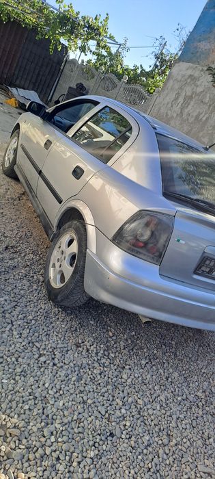 Dezmembrez orice piesa opel astra g 1.6 16v  motor cu proba