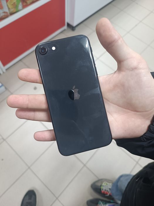 Обмен iphone SE 2020