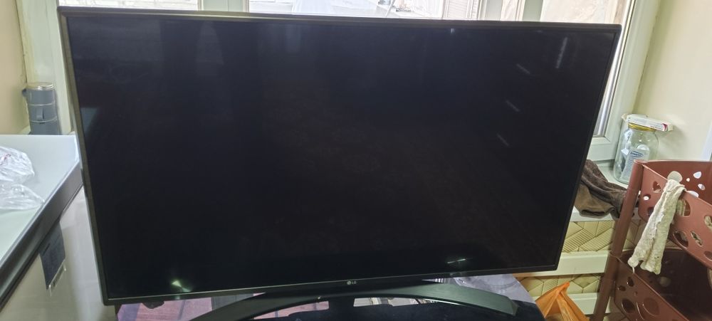 Продается телевизор LG смарт ТВ