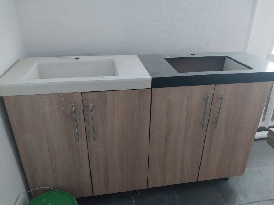 Продам мойку с тумбой, каменный