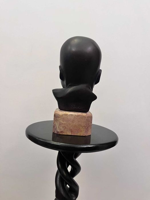 Statueta bibelou figurina bibelouri ieftina grea deosebita semnata