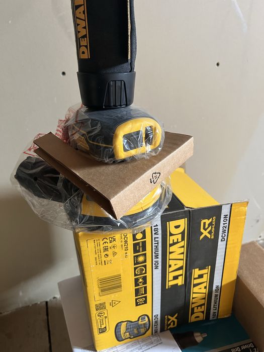 Slefuitor orbital dewalt