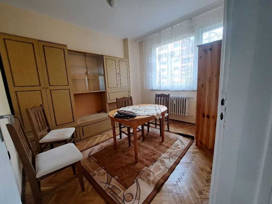 Давам под наем 3-стайно жилище в Красно село до пазара