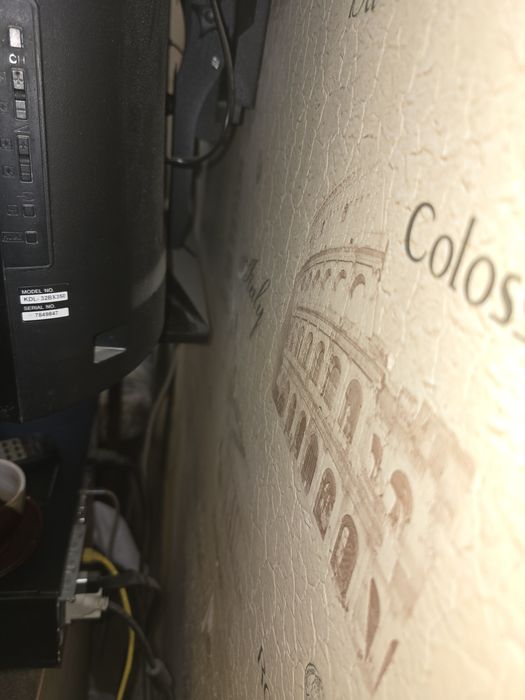 Продаётся срочно Sony Bravia