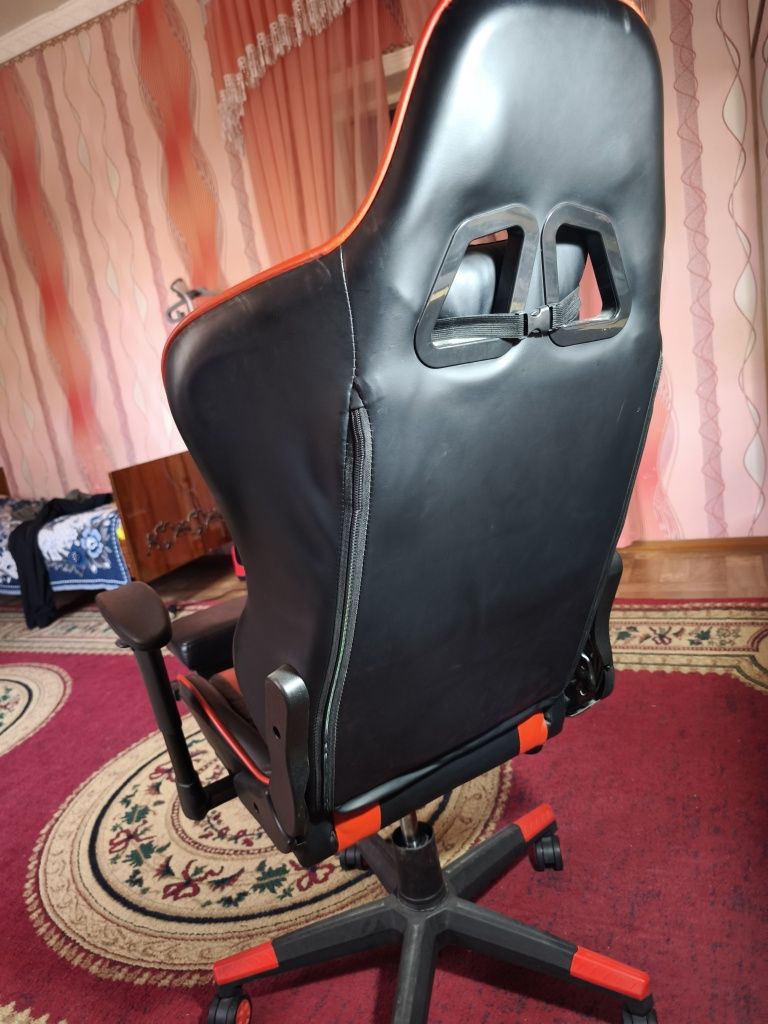 Tesla Kreslo Masaji xam bor