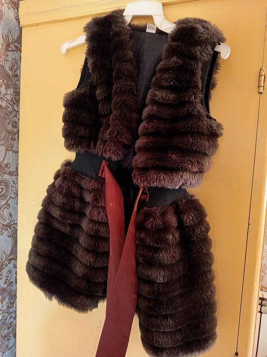 Жилетка меховая 38 р