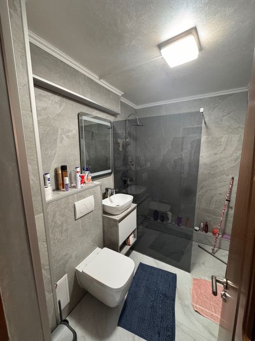 Vand apartament 4 camera 2 baie full