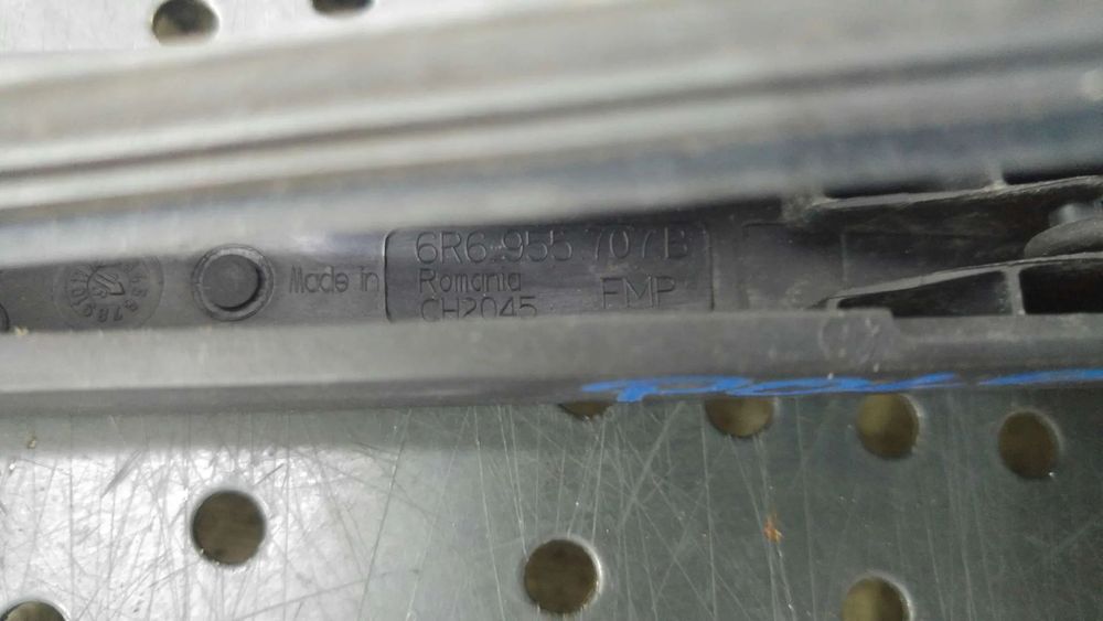 Brat stergator haion vw polo 6r 6r6955707b