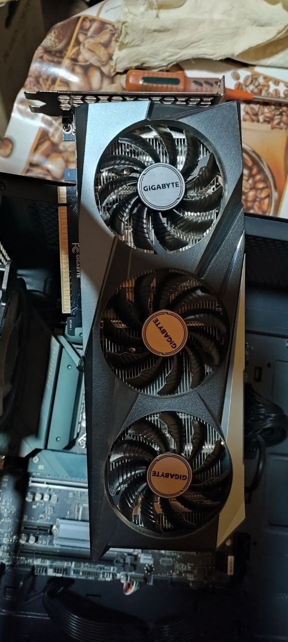 Gigabyte GeForce RTX 3050 Gaming OC 8G