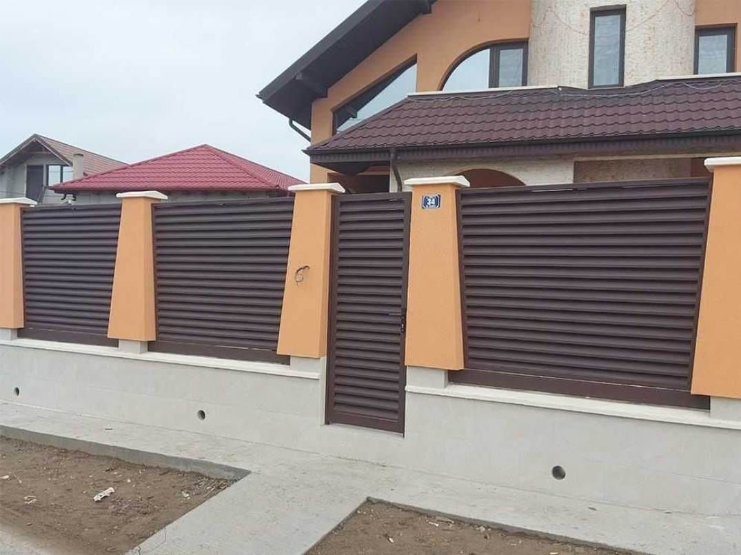 Gard din panou tip jaluzele, sipca metalica si alte modele la comanda