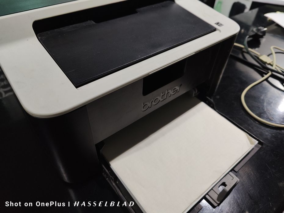 Принтер лазерен чисто нов модел Brother HL-11 ser.no.E72142F4N949187