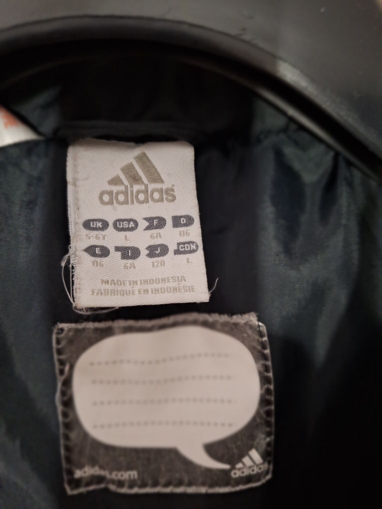 Оригинално яке Adidas  5- 6 години