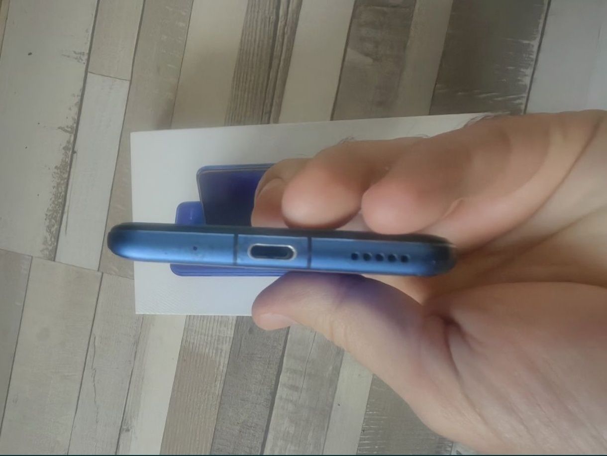 Honor view 20 + подаръци