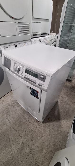 Сушилня с нагревател AEG 7кг