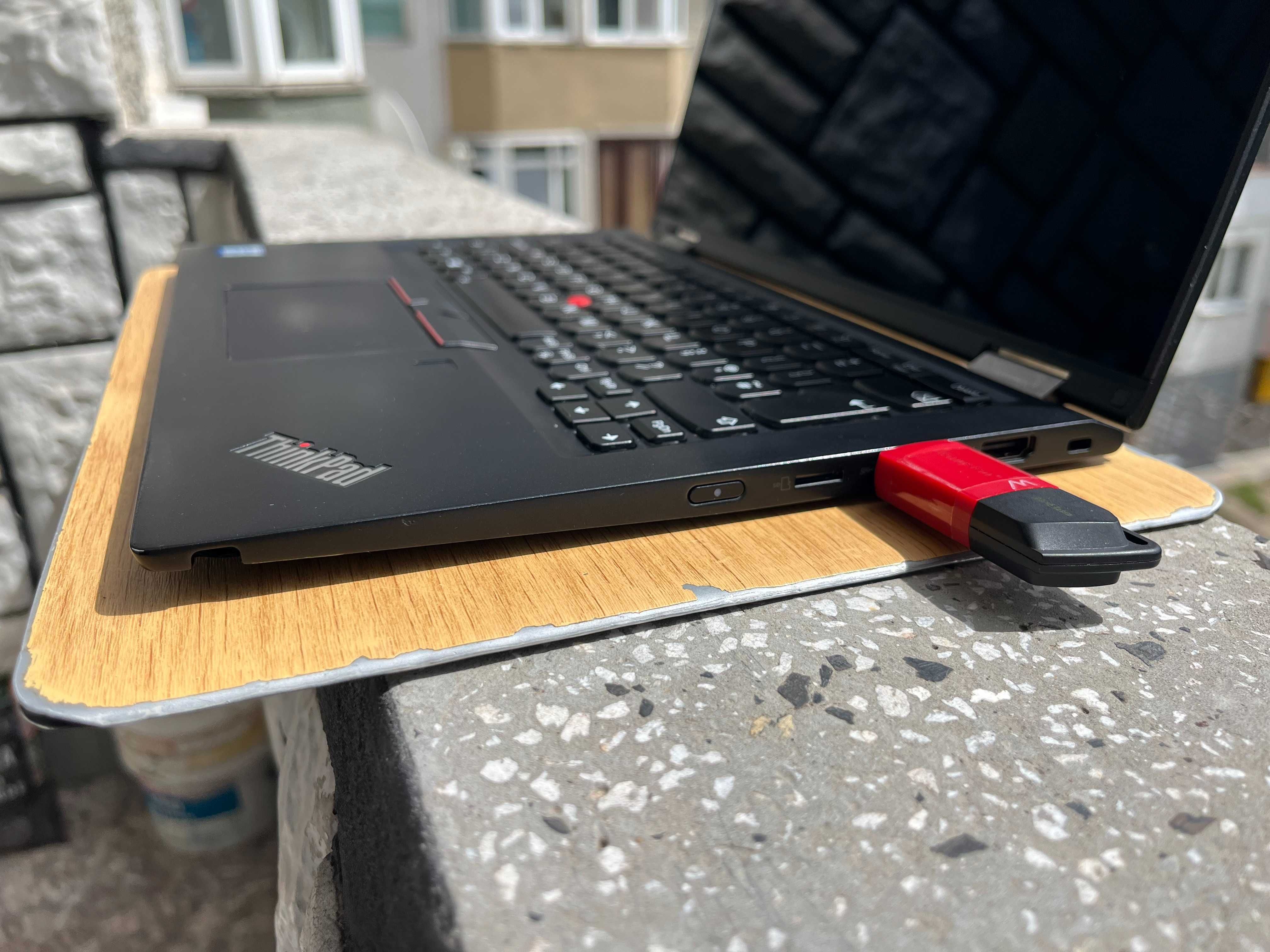 2в1 лаптоп и таблет: ThinkPad X390 Yoga(i5-8265U, 8GB DDR4, 128GB SSD)