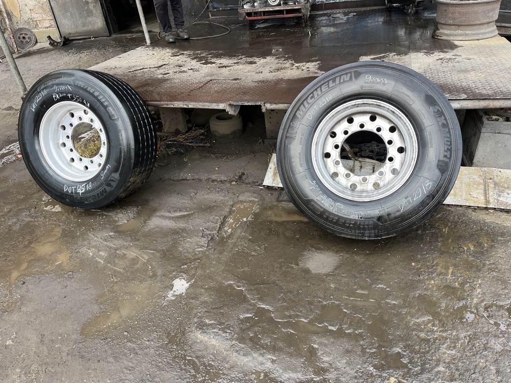 2 бр MICHELIN XMULTI 385/65R22.5 с алуминиеви джанти за барабан