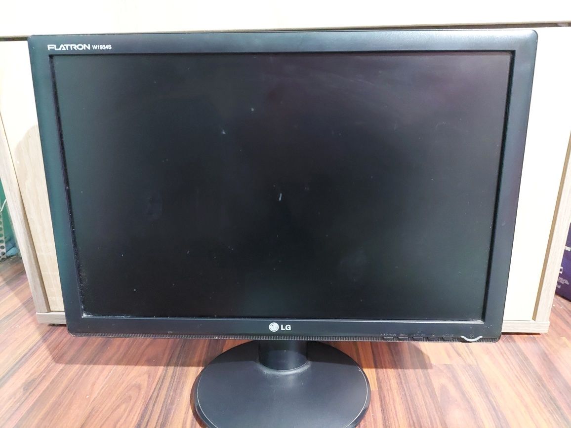 Monitor LG pentru piese