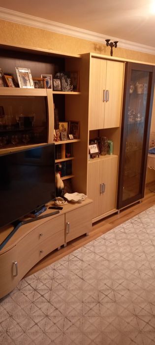 Стенка гостиная в хорошем  состоянии