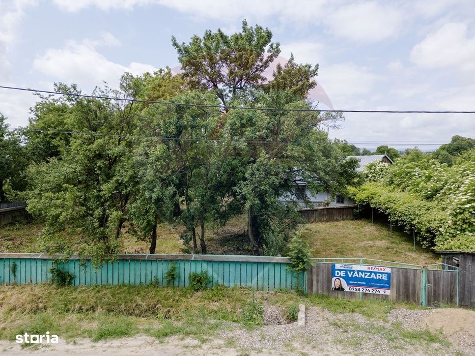 Casă cu teren de 75 de ari în Boroaia