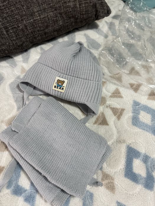 Детская шапка с шарфом