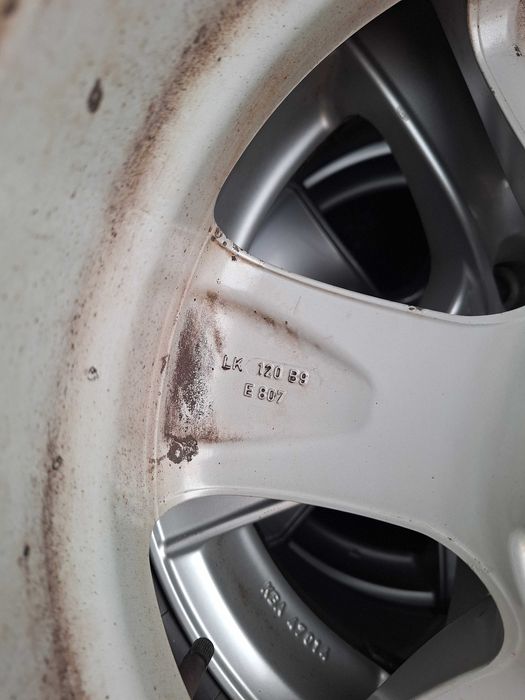 Jante BMW E39 8.0x17 et 20 5x120 Replica