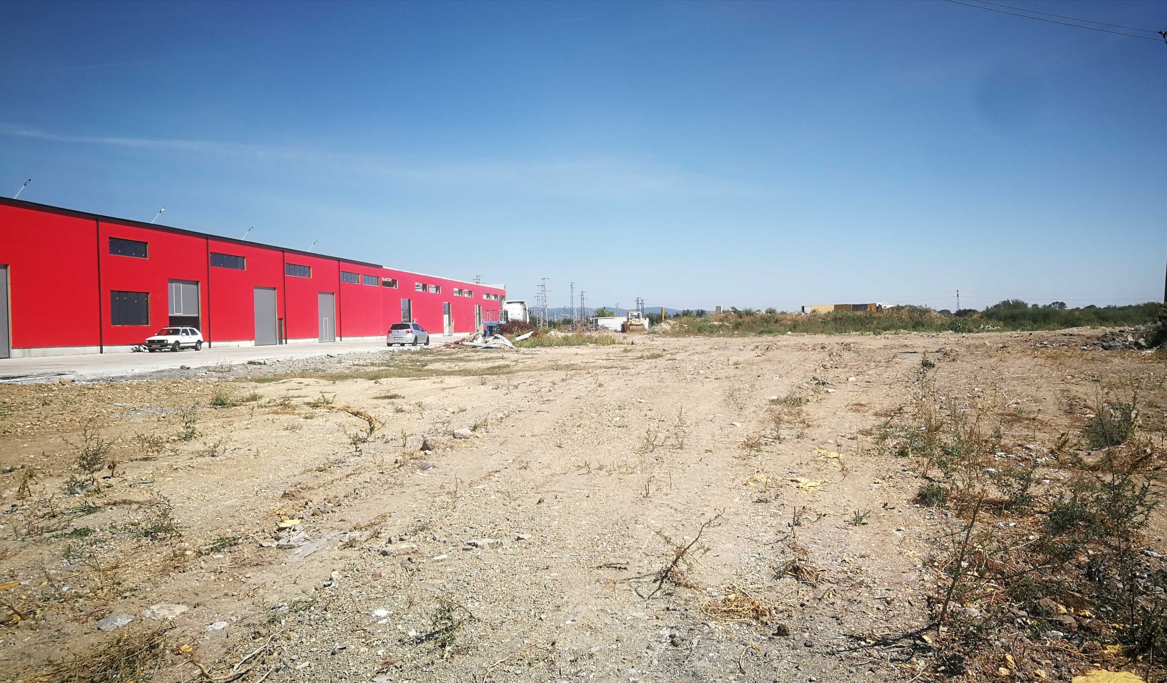 Продава/Под Наем 2600м2 /5200м2 /8000 м2