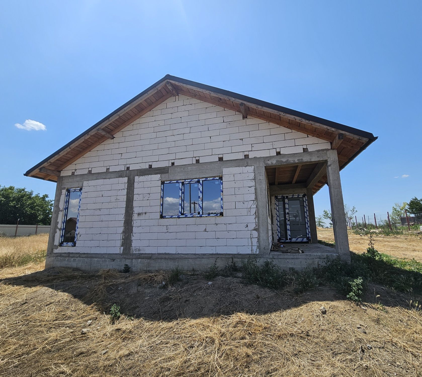 Casa de vânzare.