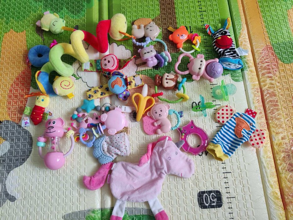 Lot jucării 0-6 luni