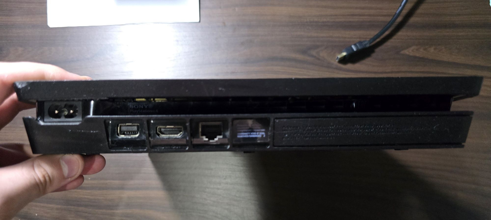PlayStation 4 slim