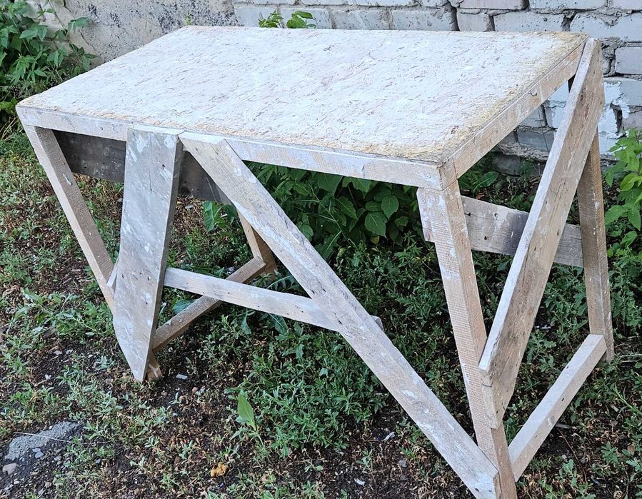 Строительные леса (козлы). Район 1000 мелочей.