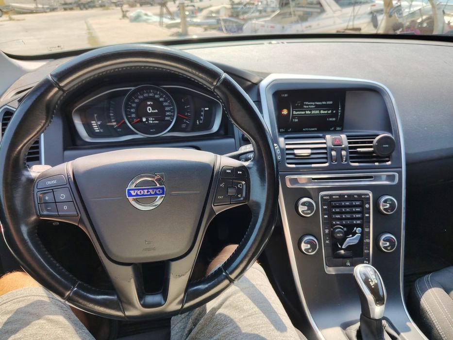 Volvo XC60 2L automat 2016 2 x seturi jante aluminiu