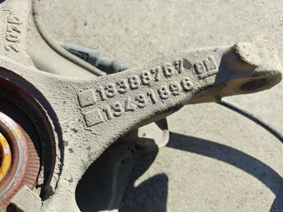 fuzeta stanga fata  1.3 cdti opel corsa e x15 2015 13388767